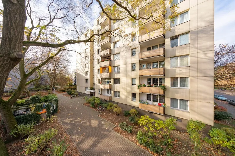 Singleapartment am Jakob-Kaiser-Platz - Selbstrenovierer gesucht — photo 1
